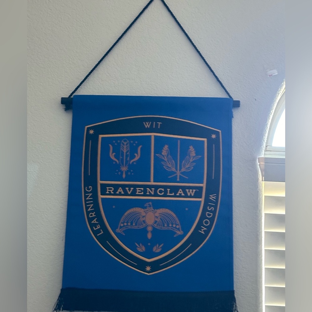 Official Ravenclaw Flag - Harry Potter